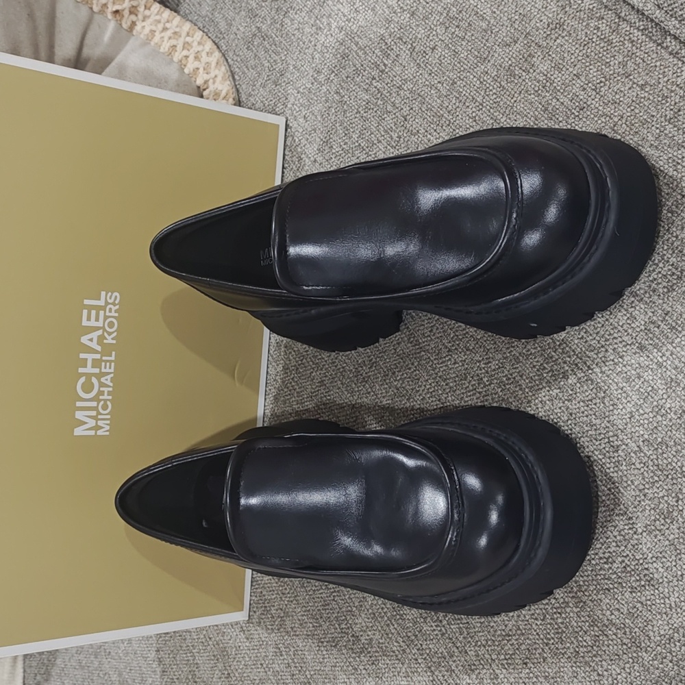 Michael Kors Loafers - Picture 5 of 10